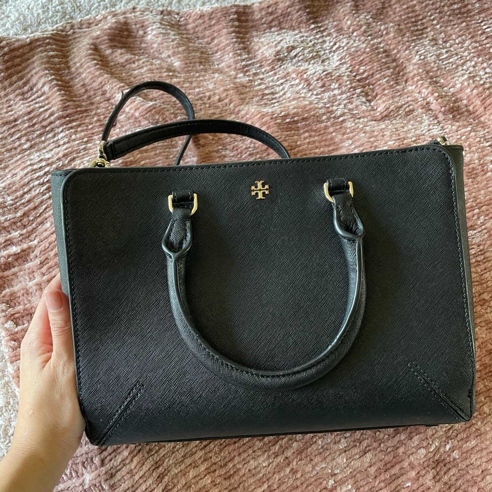 Tory Burch Robinson tote purse black